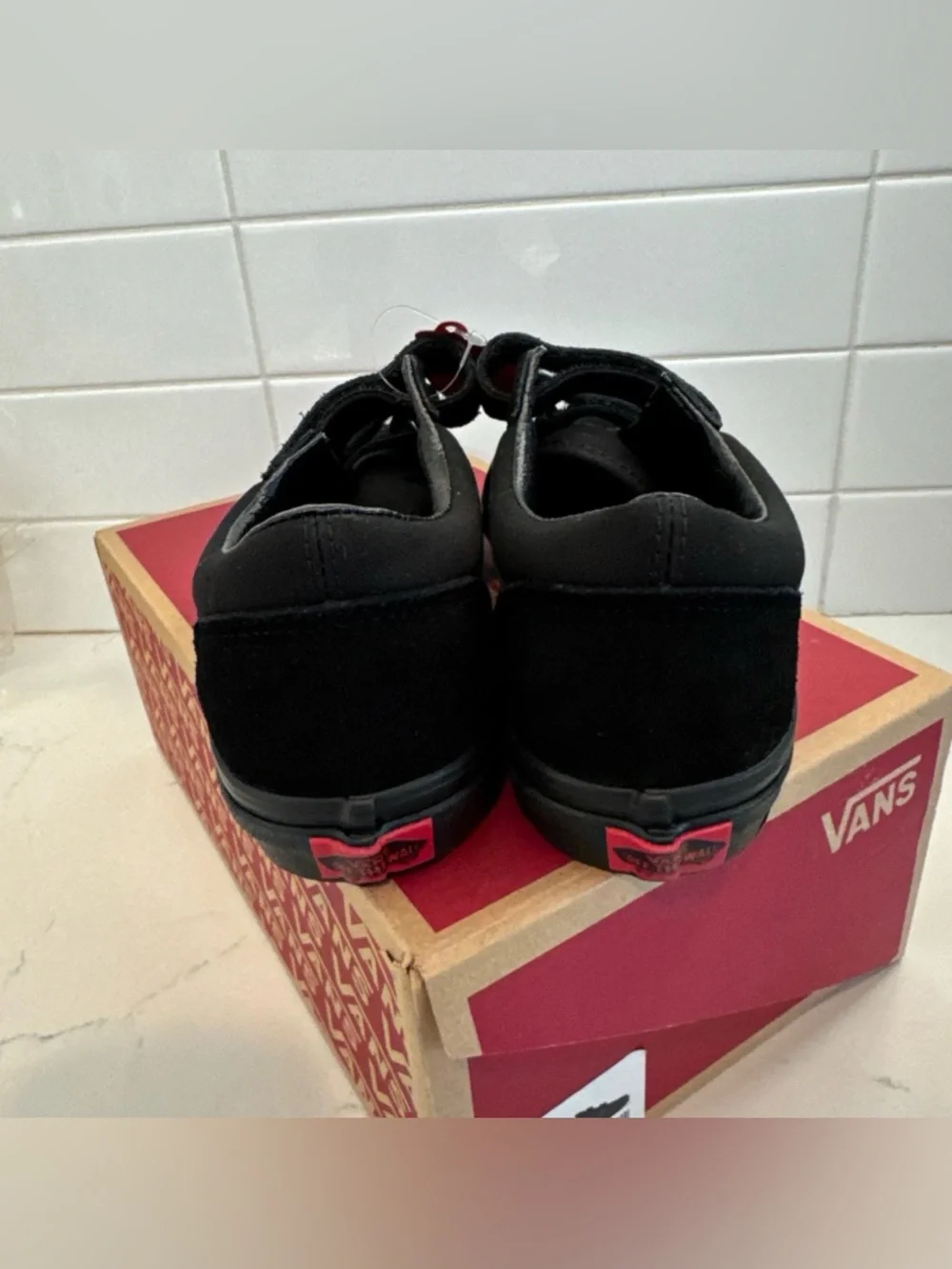 NEW Vans Kids All Black Old Skool V Velcro Skate Shoes Suede Toe Sneakers